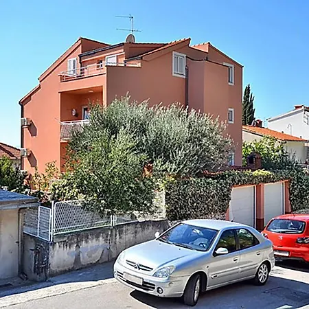 Poolside Paradise - A Hidden Gem In Split Apartment