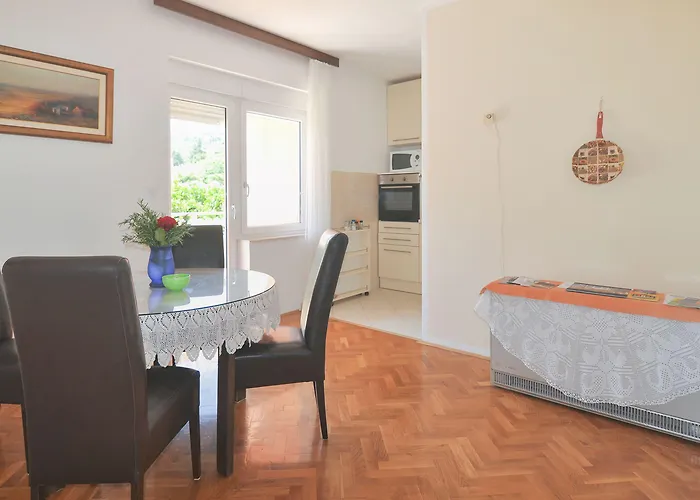 Апартаменти Poolside Paradise - A Hidden Gem In *