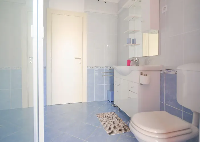 Poolside Paradise - A Hidden Gem In