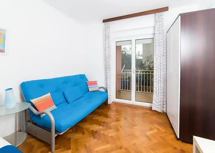 Poolside Paradise - A Hidden Gem In Апартаменти *