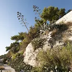 Slow Stay Split - Spacious & Peaceful Split