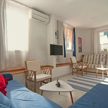 Poolside Paradise - A Hidden Gem In Split *