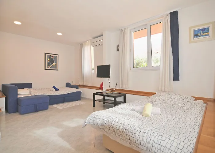 Poolside Paradise - A Hidden Gem In * Split