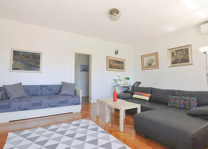 Poolside Paradise - A Hidden Gem In